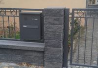 Zaun für den Mauersockel & Zufahrtstor